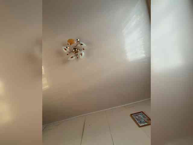 MilfaSguirt webcam