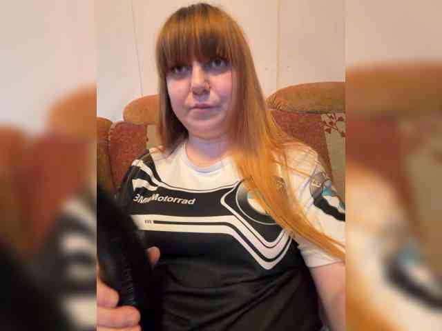 MilfaSguirt webcam