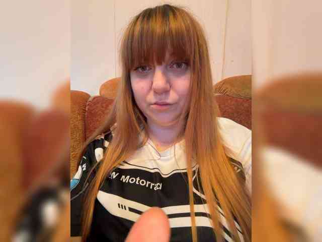 MilfaSguirt webcam