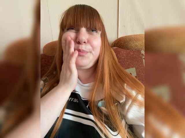 MilfaSguirt webcam