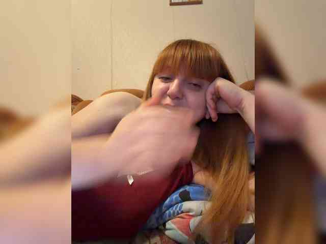 MilfaSguirt webcam