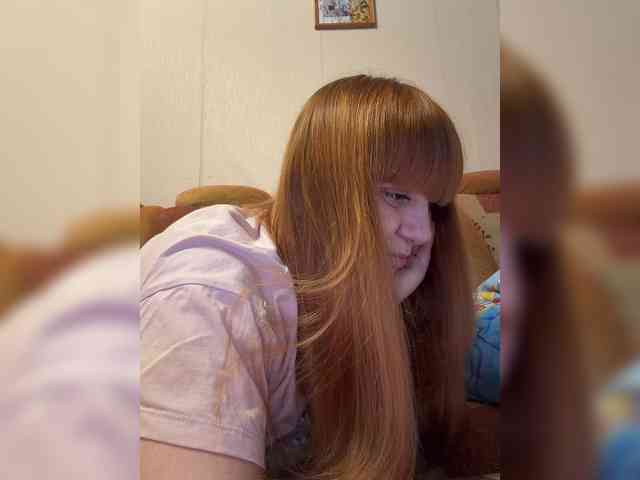 MilfaSguirt webcam