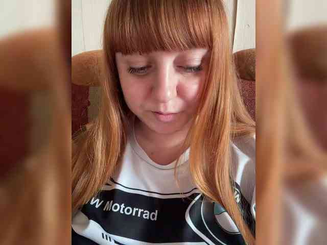 MilfaSguirt webcam