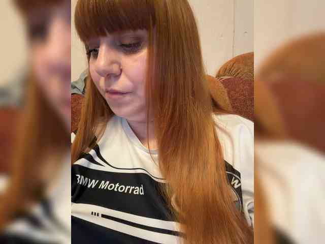 MilfaSguirt webcam
