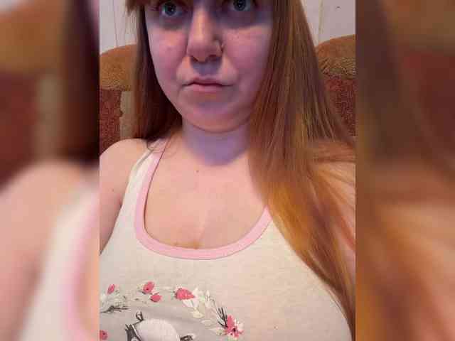 MilfaSguirt webcam