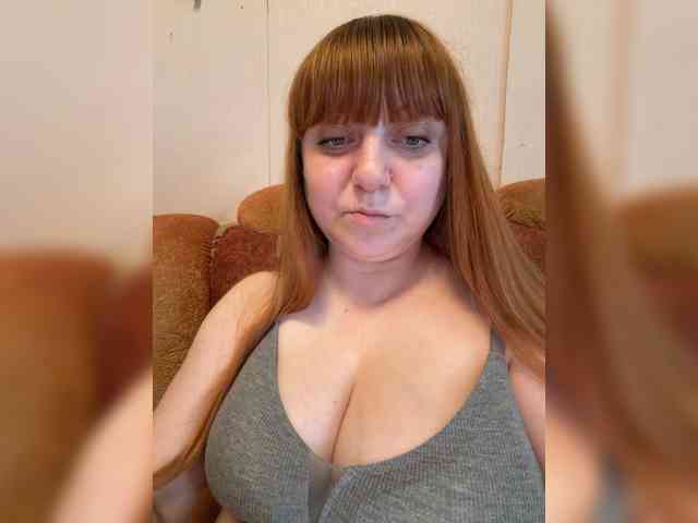 MilfaSguirt webcam
