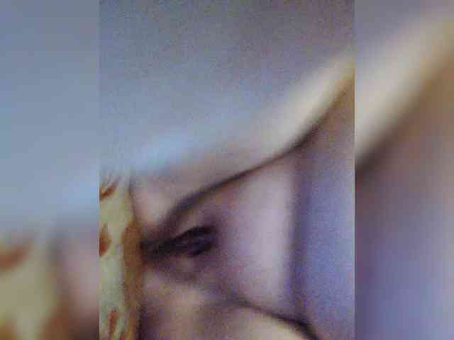 MilfaSguirt webcam