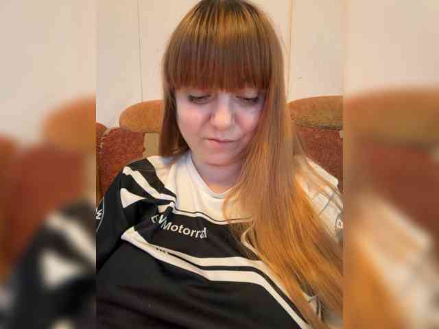 MilfaSguirt webcam