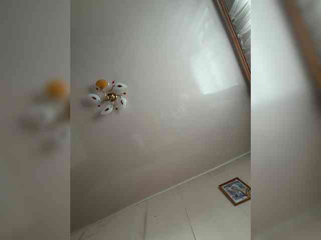 MilfaSguirt webcam