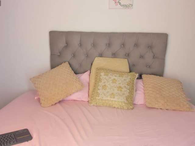 NicolSwift live cam on BongaCams