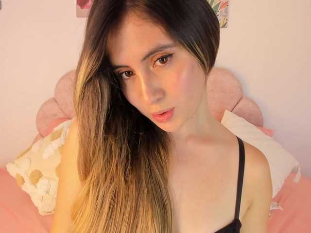 NicolSwift live cam on BongaCams