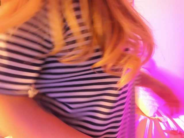 NicolSwift live cam on BongaCams