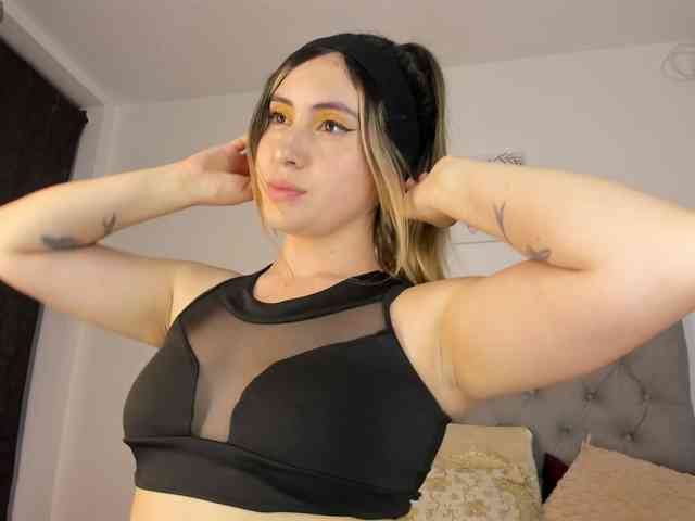 NicolSwift webcam