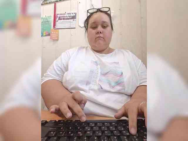 Pishka007 webcam