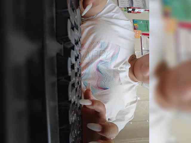 Pishka007 webcam