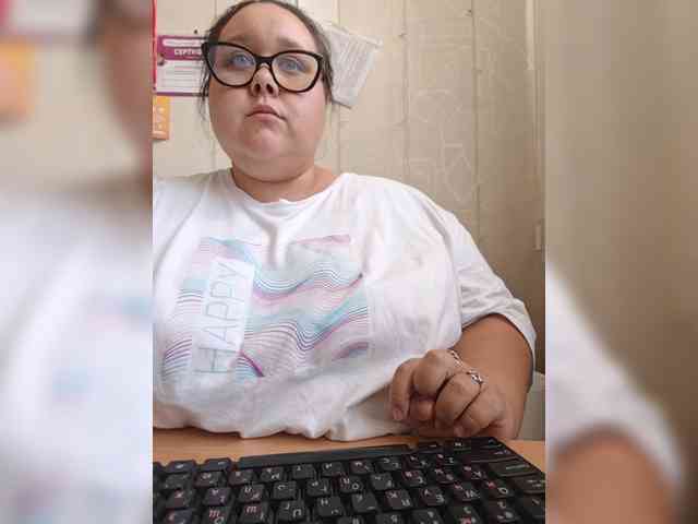 Pishka007 webcam