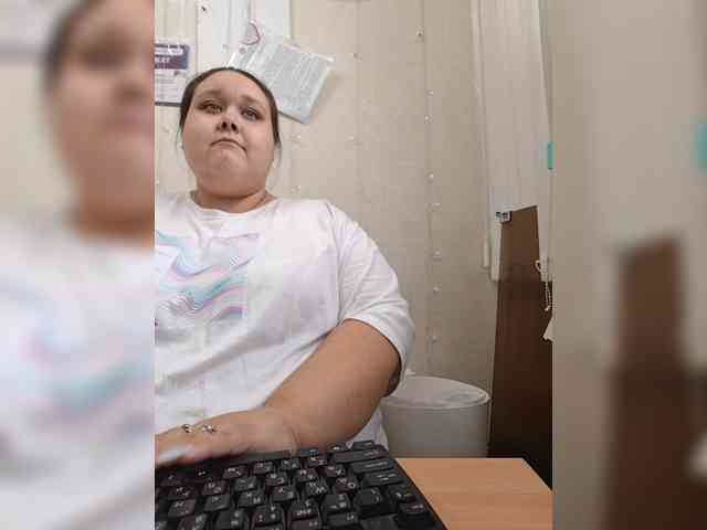 Pishka007 webcam