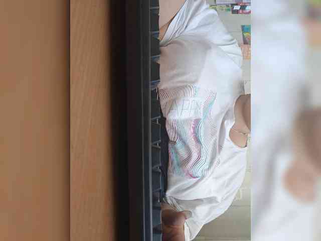 Pishka007 webcam