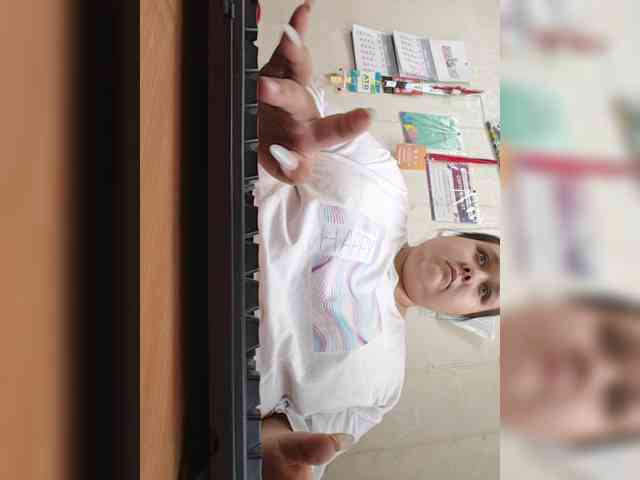 Pishka007 webcam