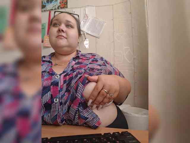 Pishka007 webcam