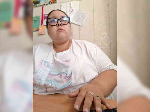 Pishka007 webcam