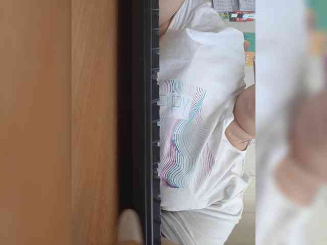 Pishka007 webcam