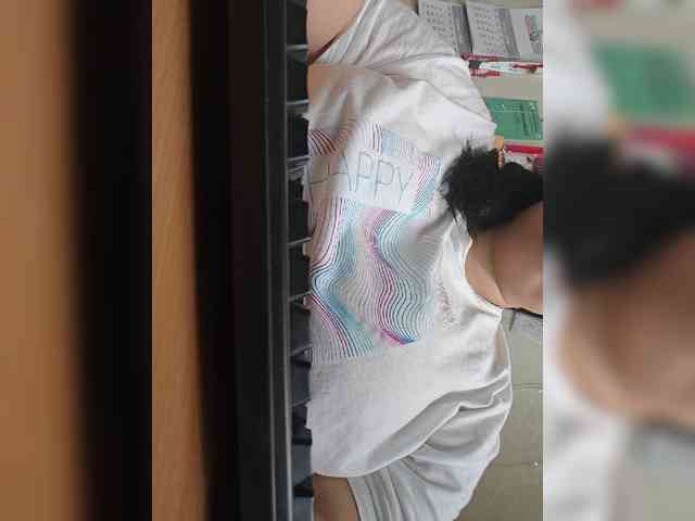 Pishka007 webcam