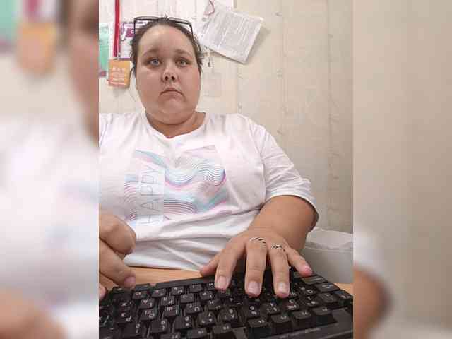 Pishka007 webcam