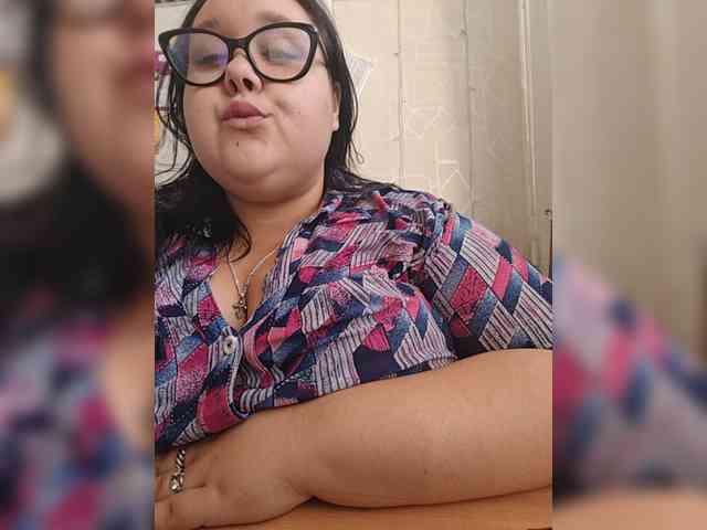 Pishka007 webcam