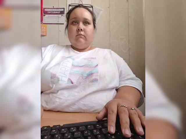 Pishka007 webcam