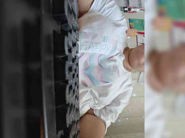 Pishka007 webcam