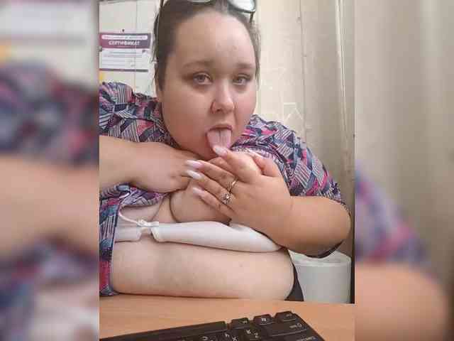 Pishka007 webcam