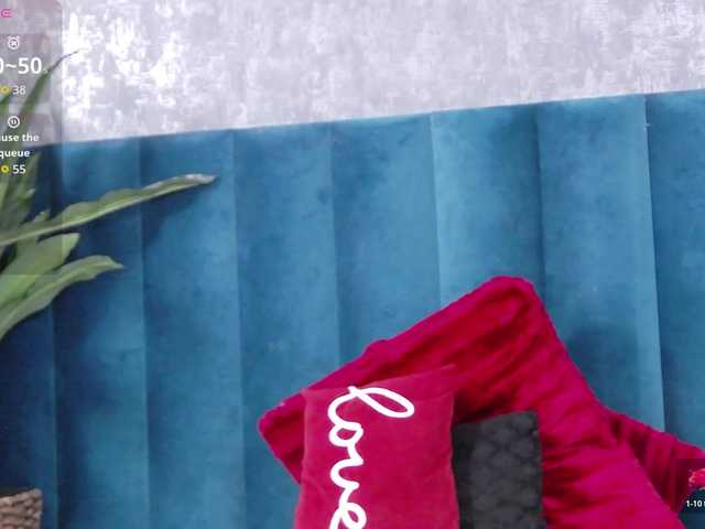 RoxieAnne live cam on BongaCams