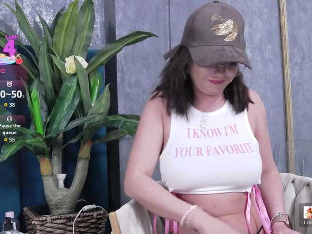 RoxieAnne webcam