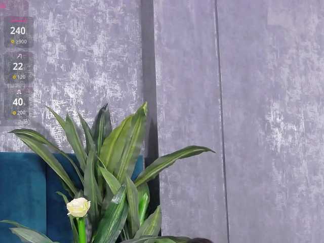 RoxieAnne live cam on BongaCams