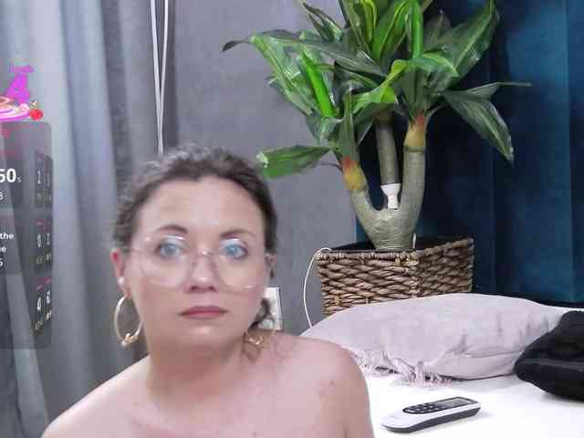 RoxieAnne webcam