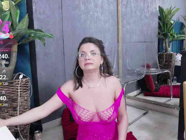 RoxieAnne webcam