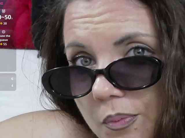 RoxieAnne webcam