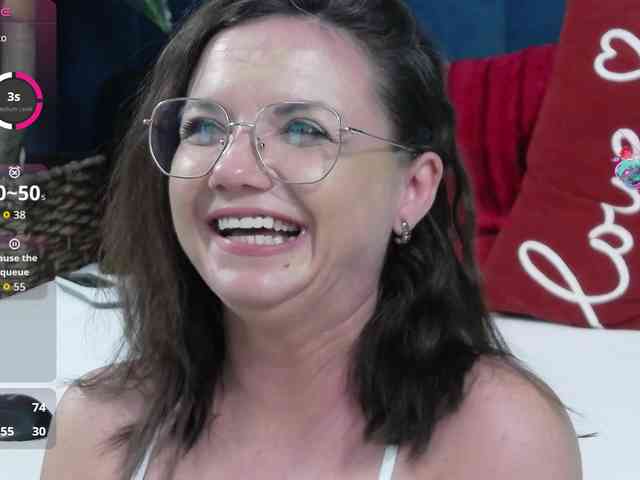 RoxieAnne webcam