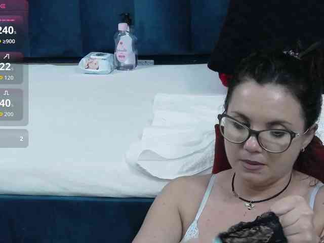 RoxieAnne webcam