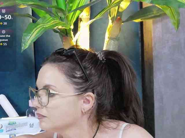 RoxieAnne webcam