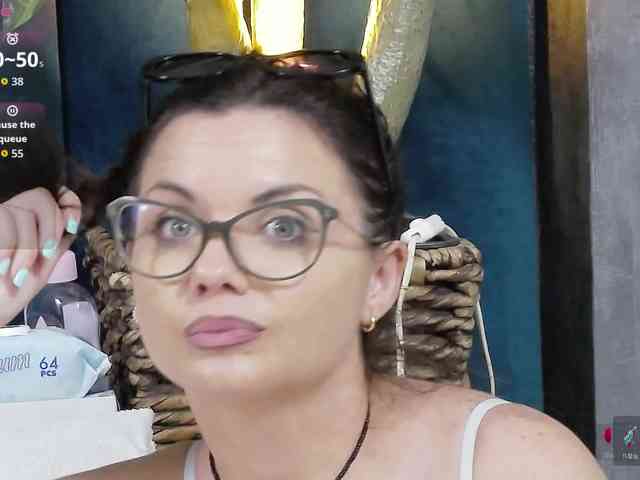 RoxieAnne webcam