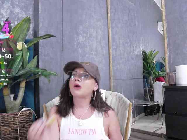 RoxieAnne webcam