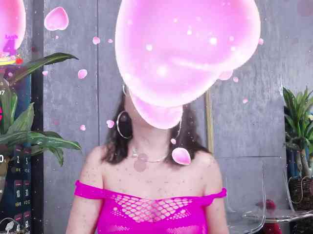 RoxieAnne webcam