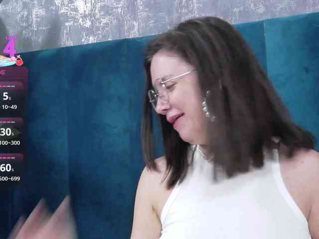 RoxieAnne webcam