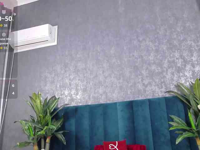 RoxieAnne webcam