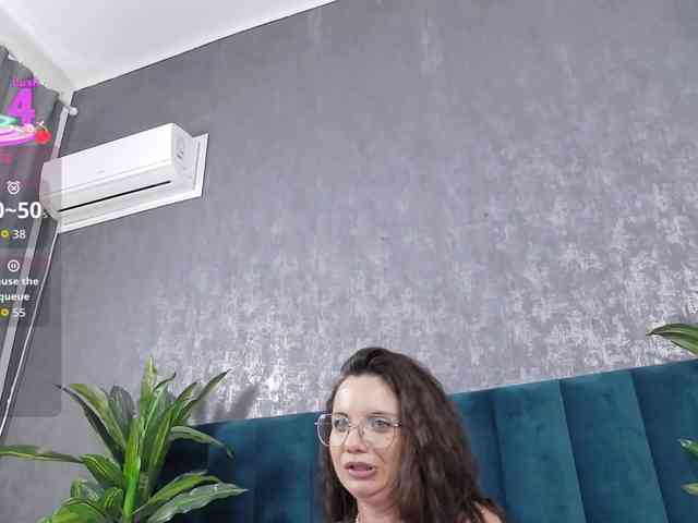 RoxieAnne webcam
