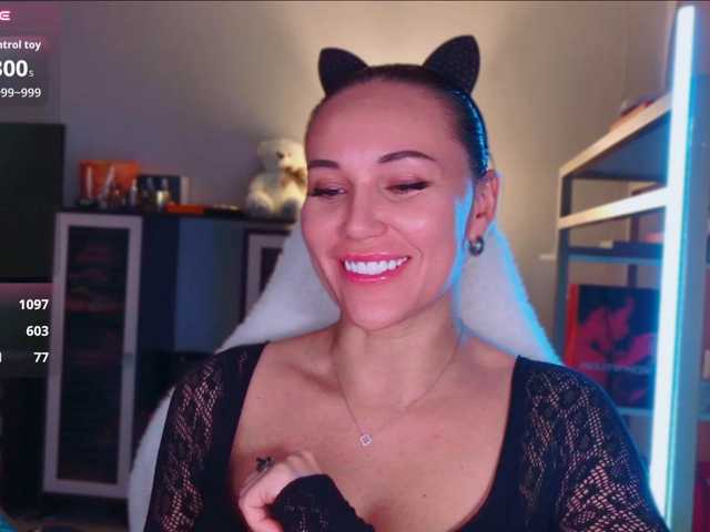 MAYAMI77 live cam on BongaCams