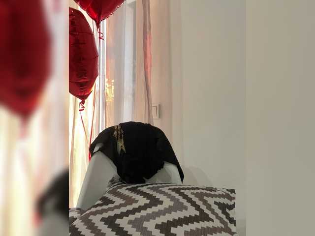 LineControl's BongaCams show and profile