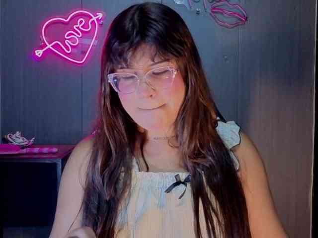 yumiisweet Sex Cam Show